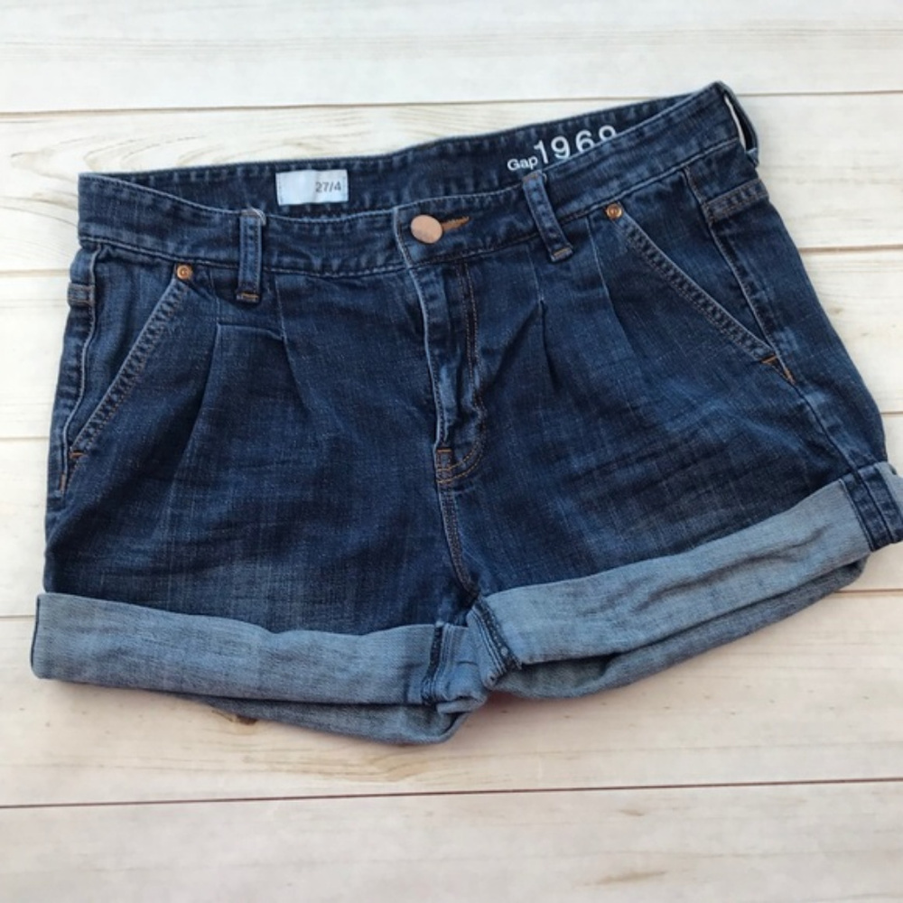 Gap 1969 denim shorts size 4